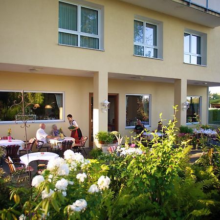 Hotel & Restaurant Dornweiler Hof Illertissen Exterior foto